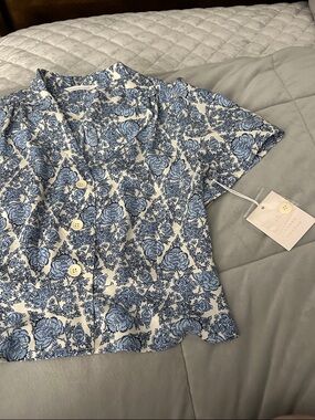 Lauren Conrad  Blue & White Floral Button-Down Shirt